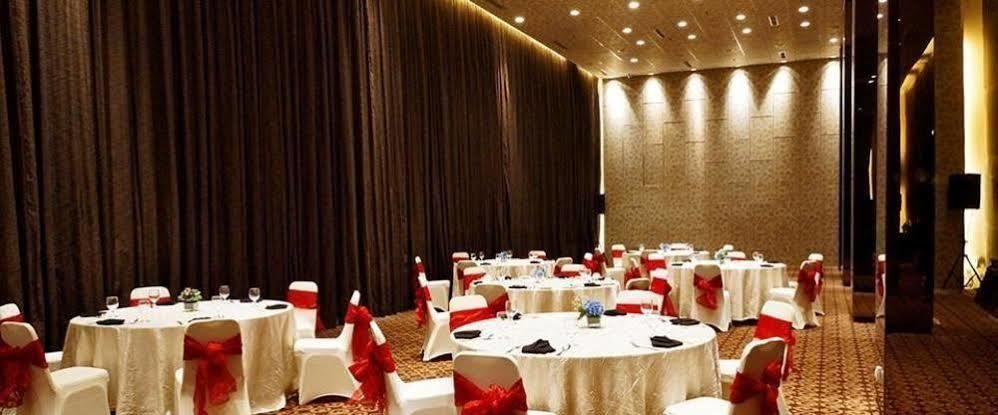 Hotel Akmani 4*