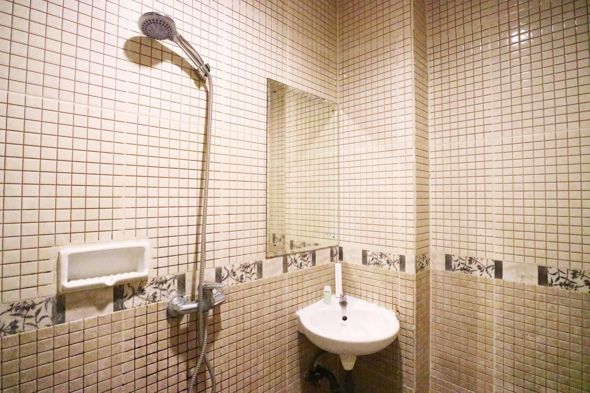 Feodora Mangga Besar Hotel 3*