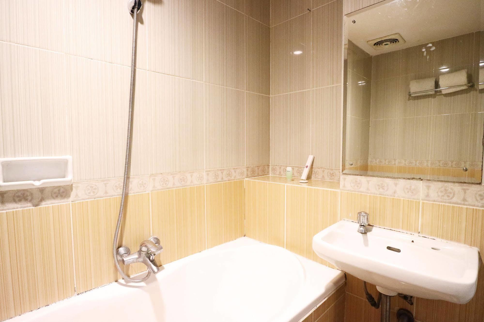 Feodora Mangga Besar Hotel