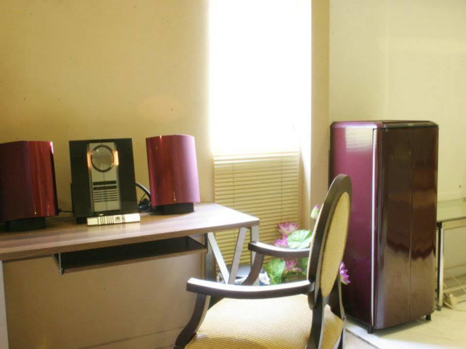Magnolia Hotel *
