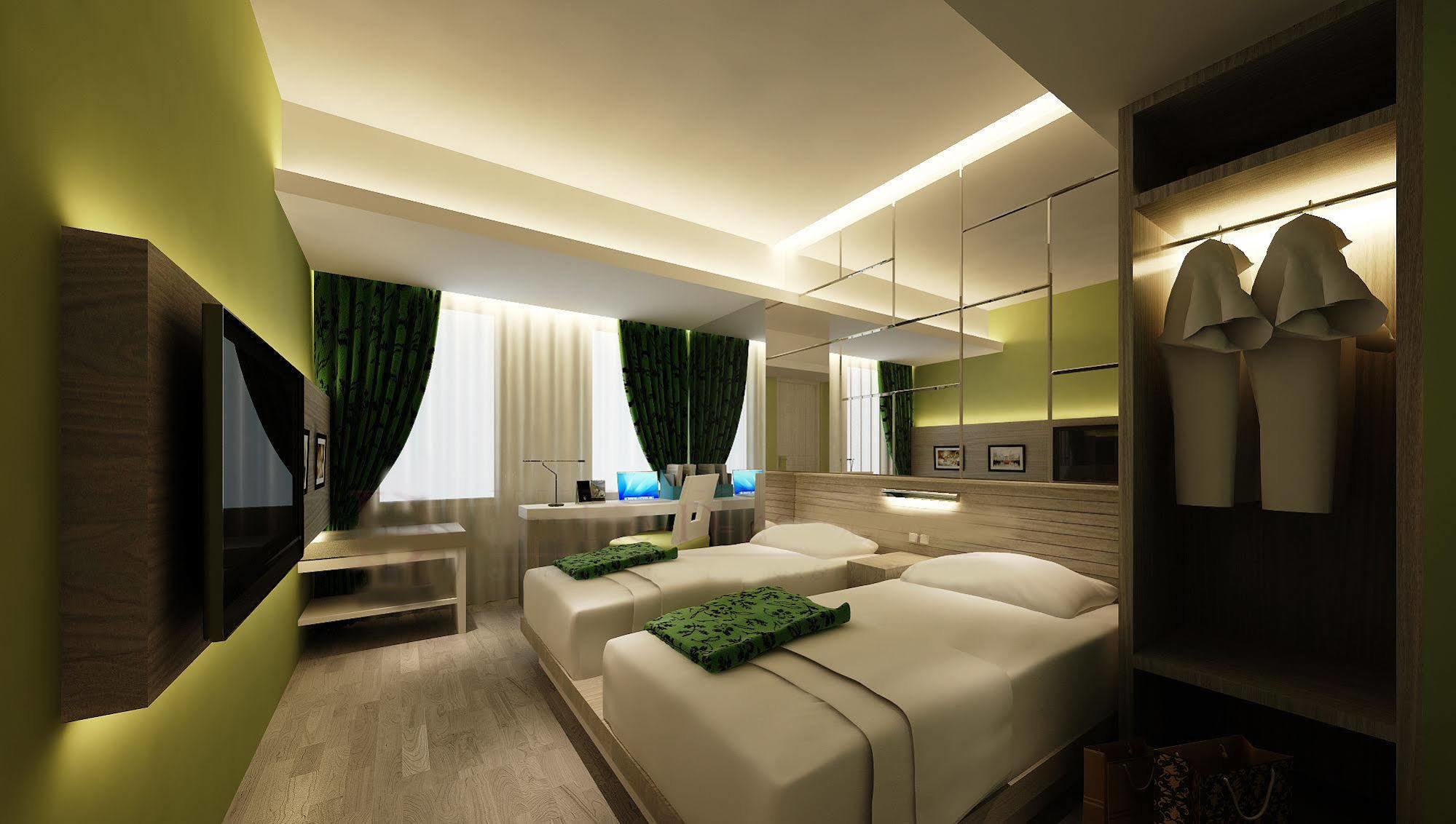 Royal 3*