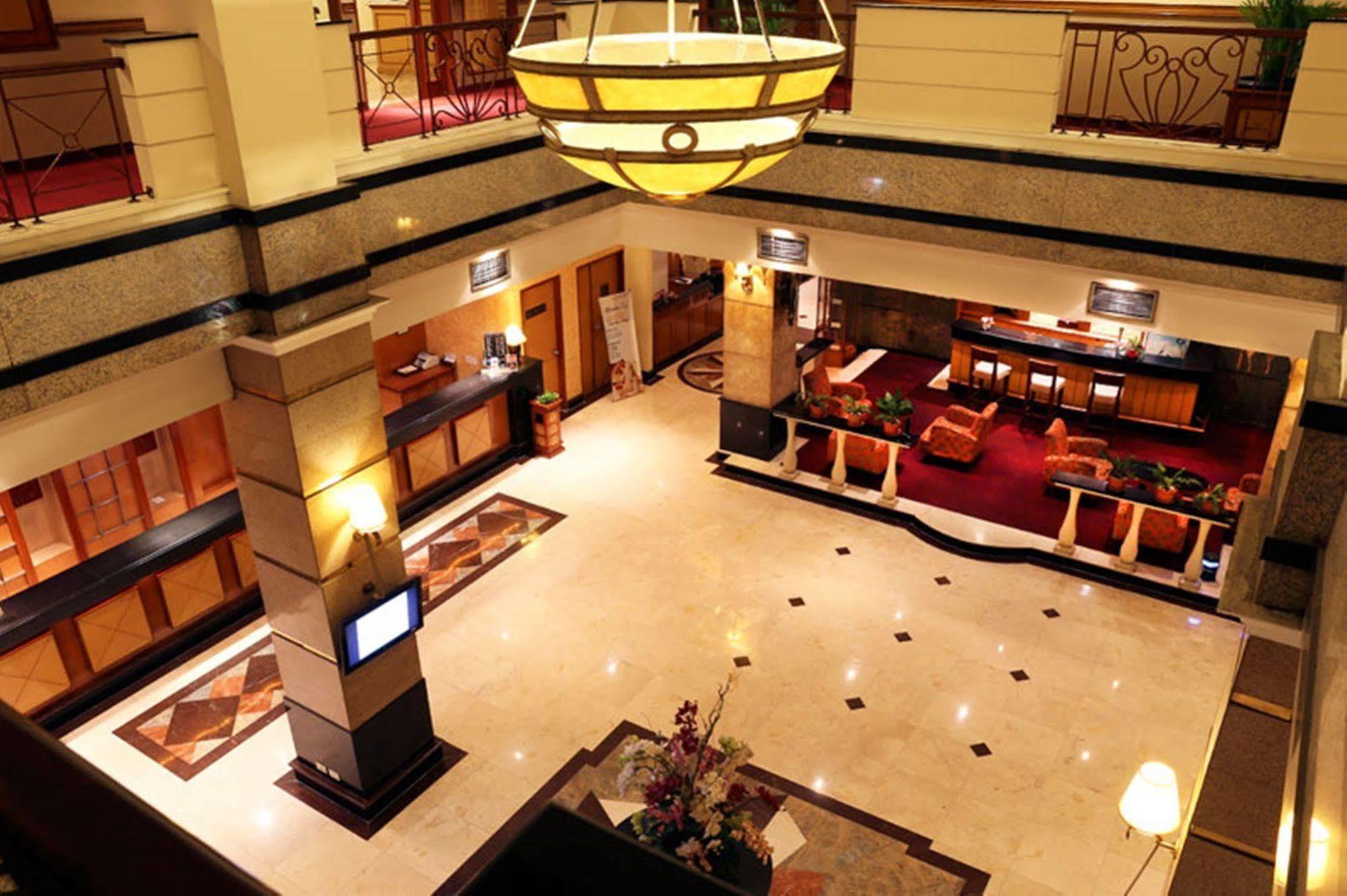 Mega Anggrek Slipi 3* Jakarta