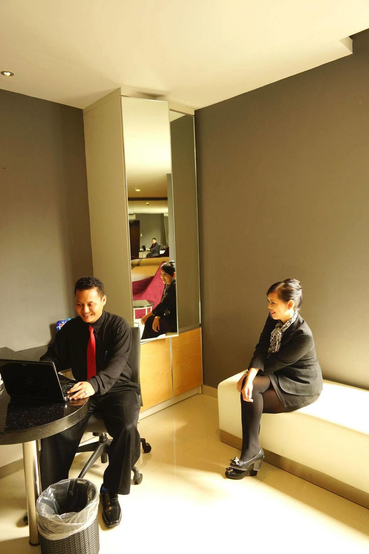 B Fashion Jakarta