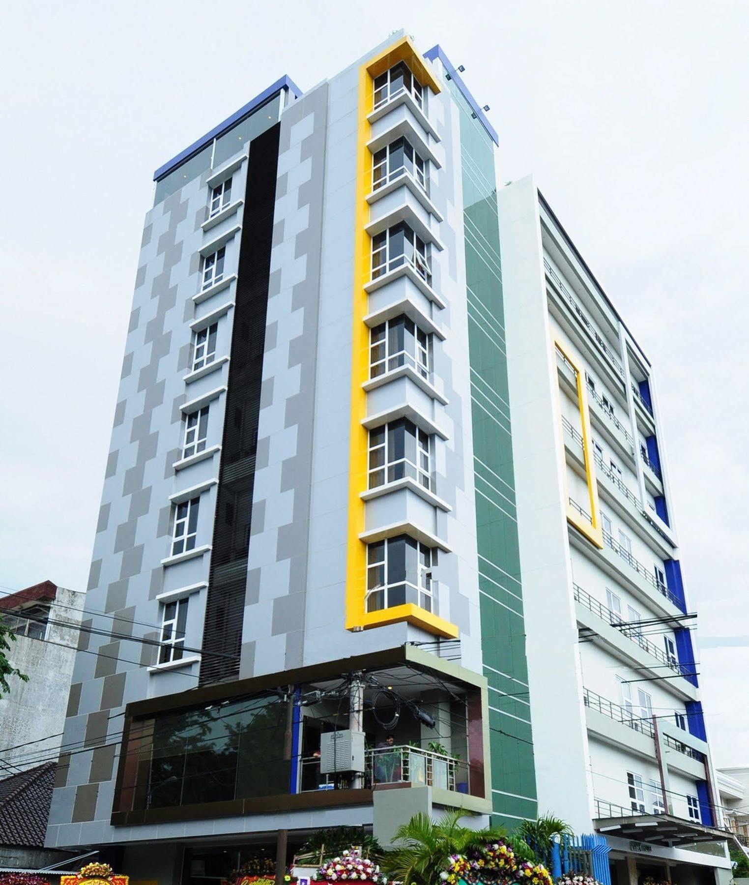 Hotel Lynt 3*
