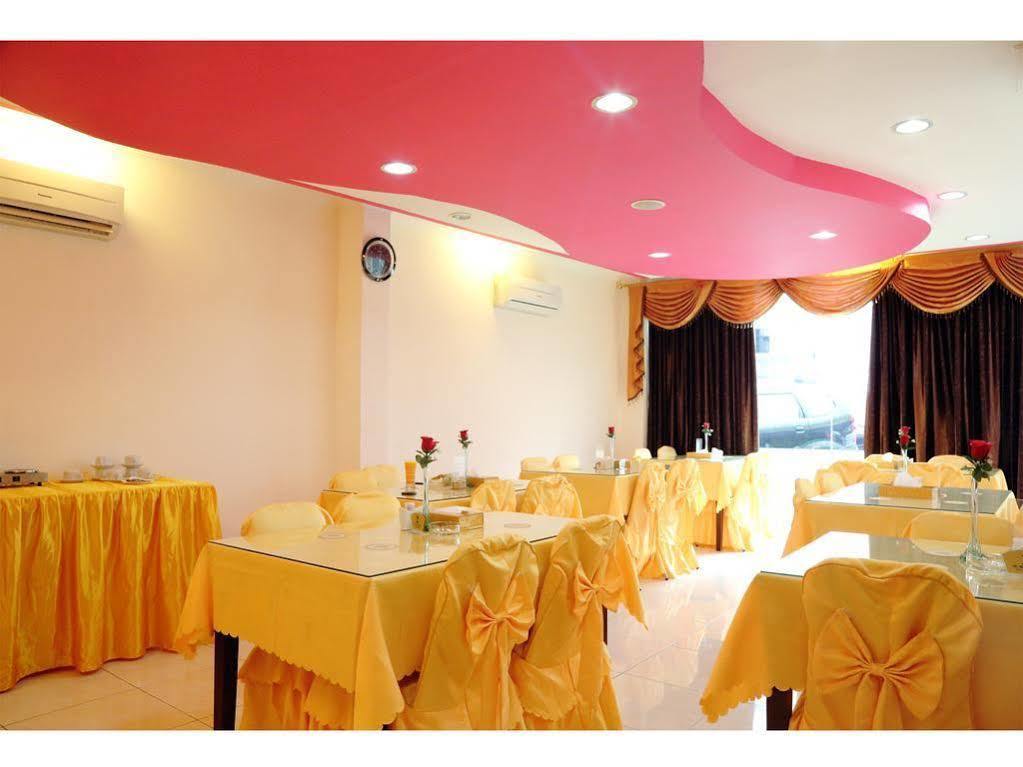 Rovi Boutique 3* Jakarta