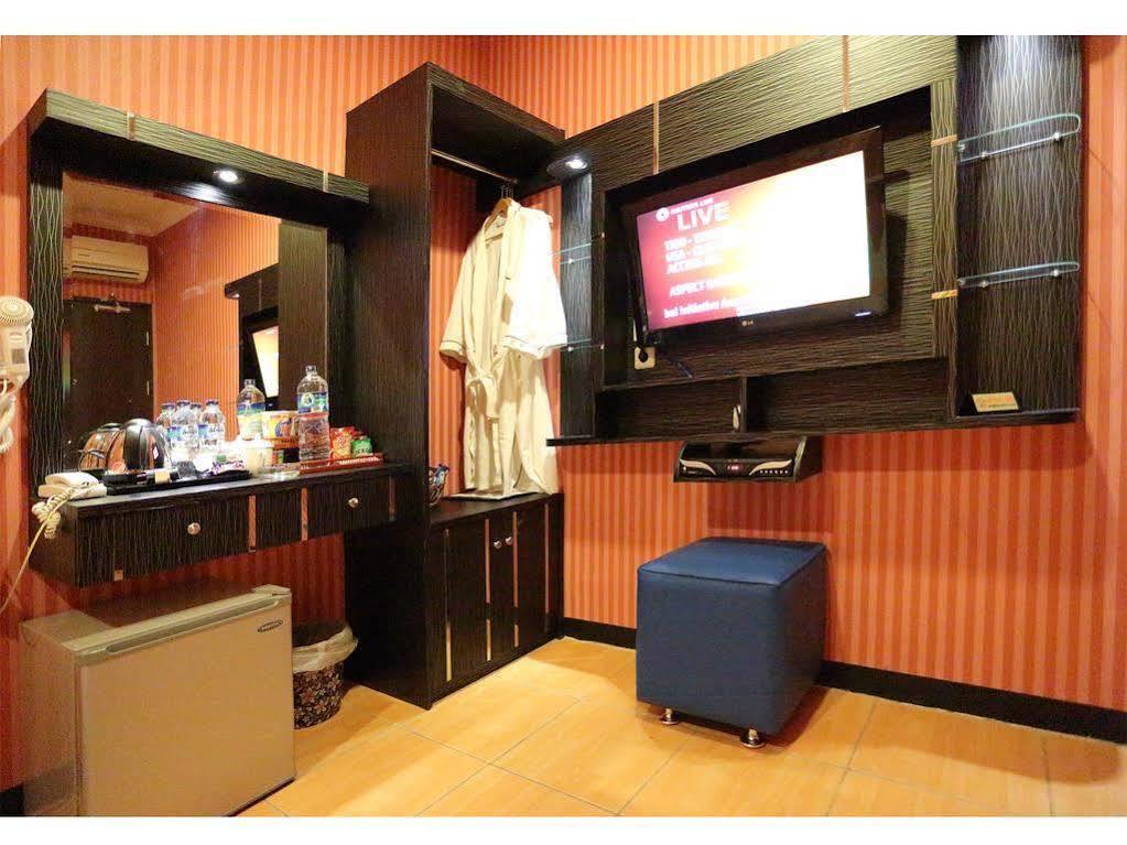 Hotel Rovi Boutique 3*