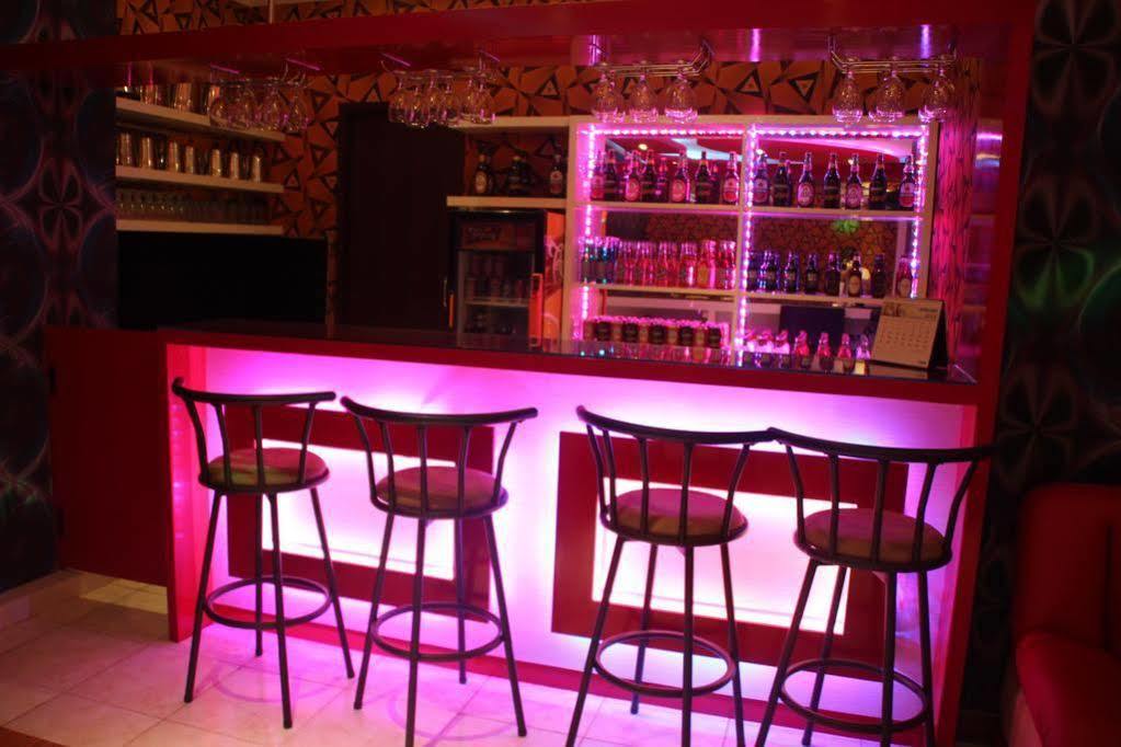 Hotel Rovi Boutique 3*