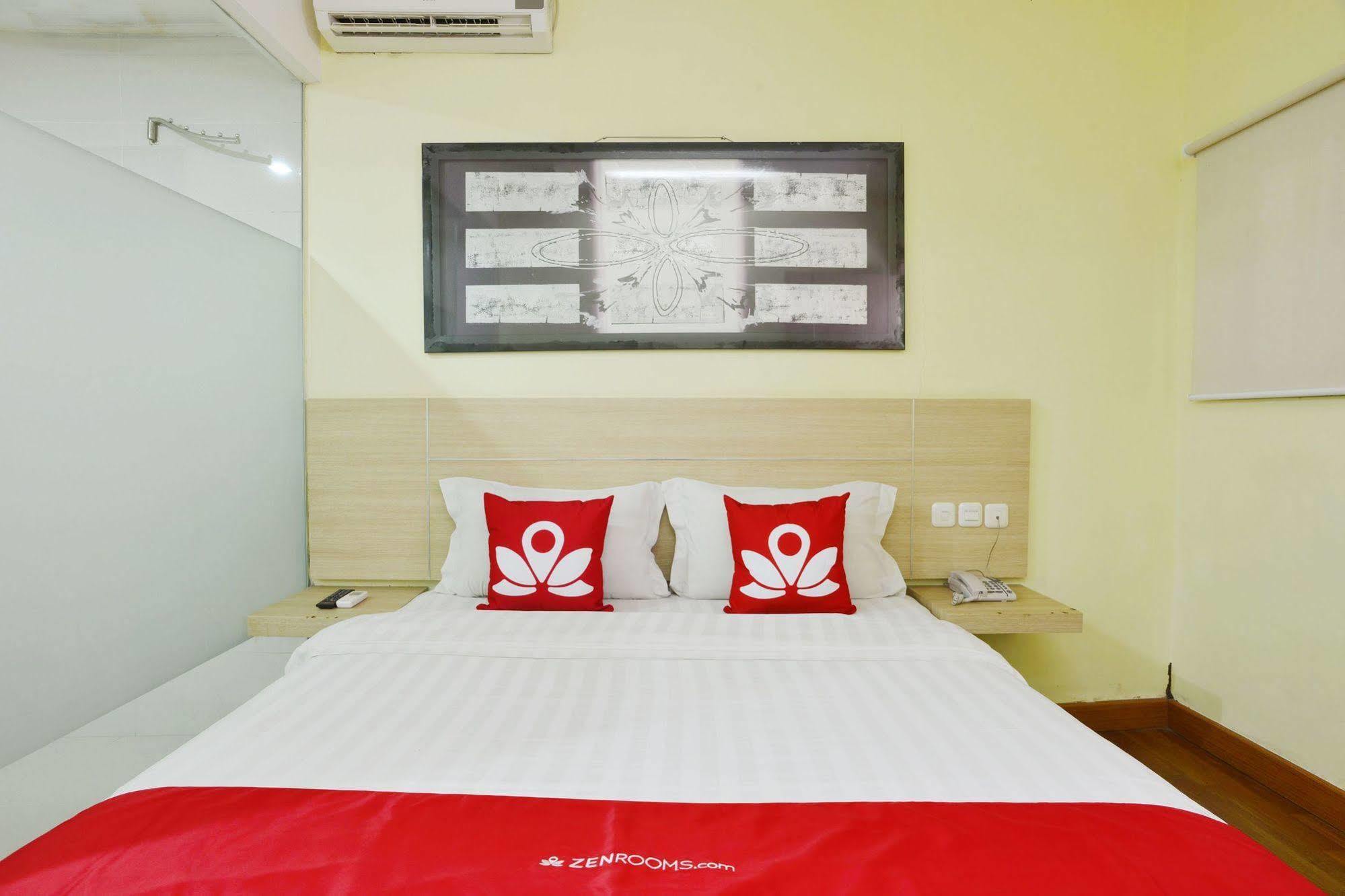 Hotel Zen Rujia Pecenongan
