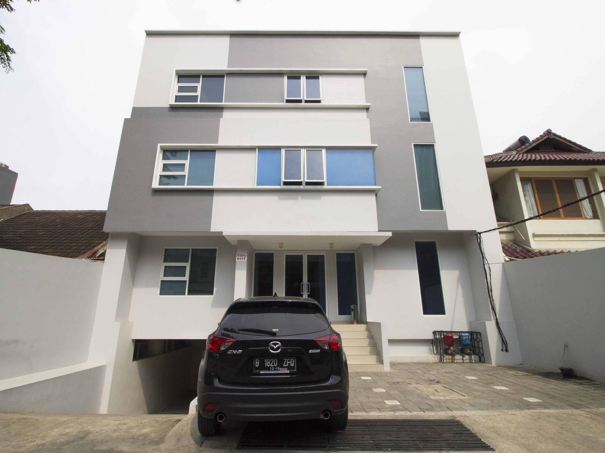 Guest house Reddoorz Plus @ Setiabudi Tengah Jakarta