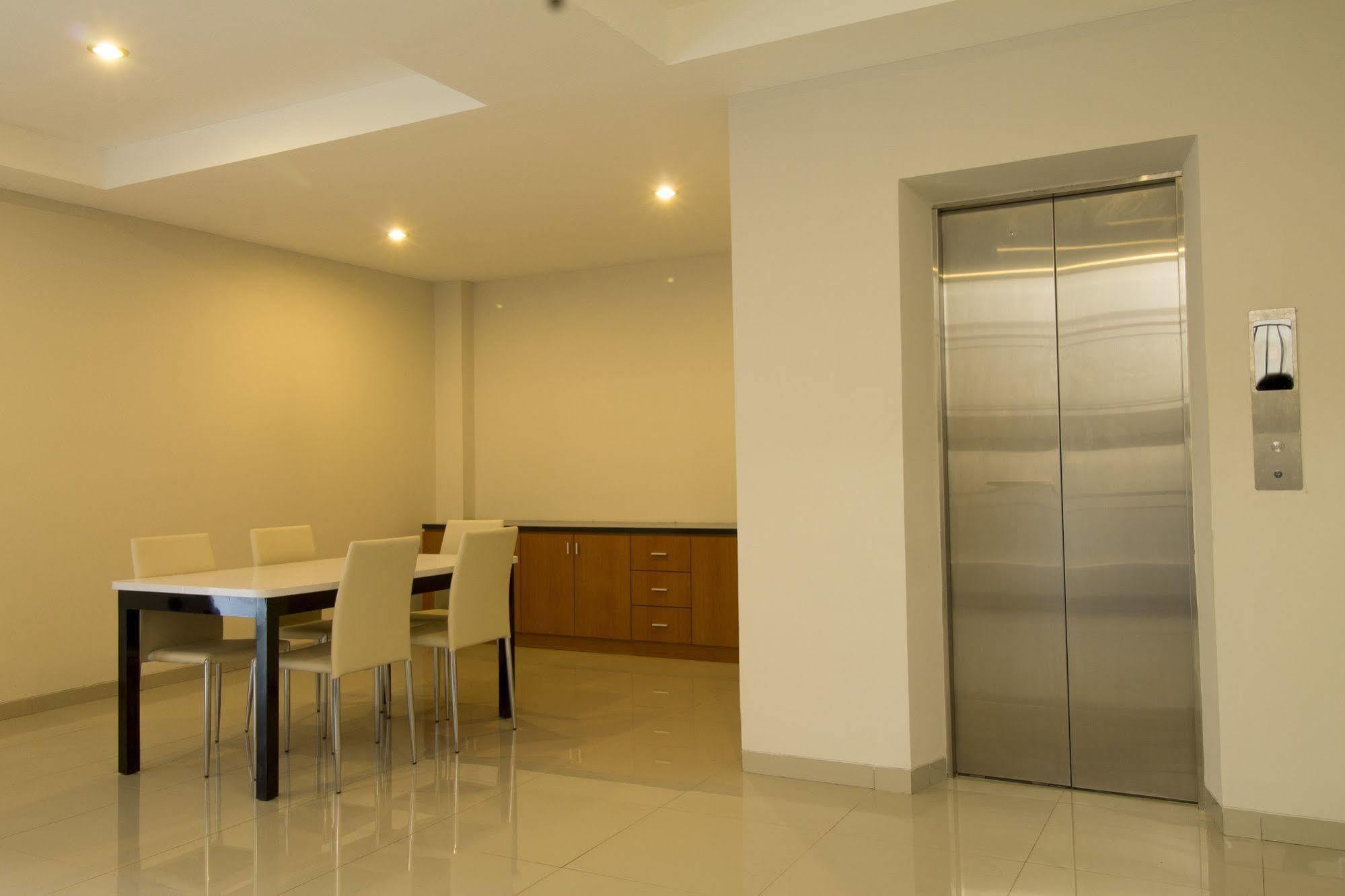 Guest house Reddoorz Plus @ Setiabudi Tengah Jakarta