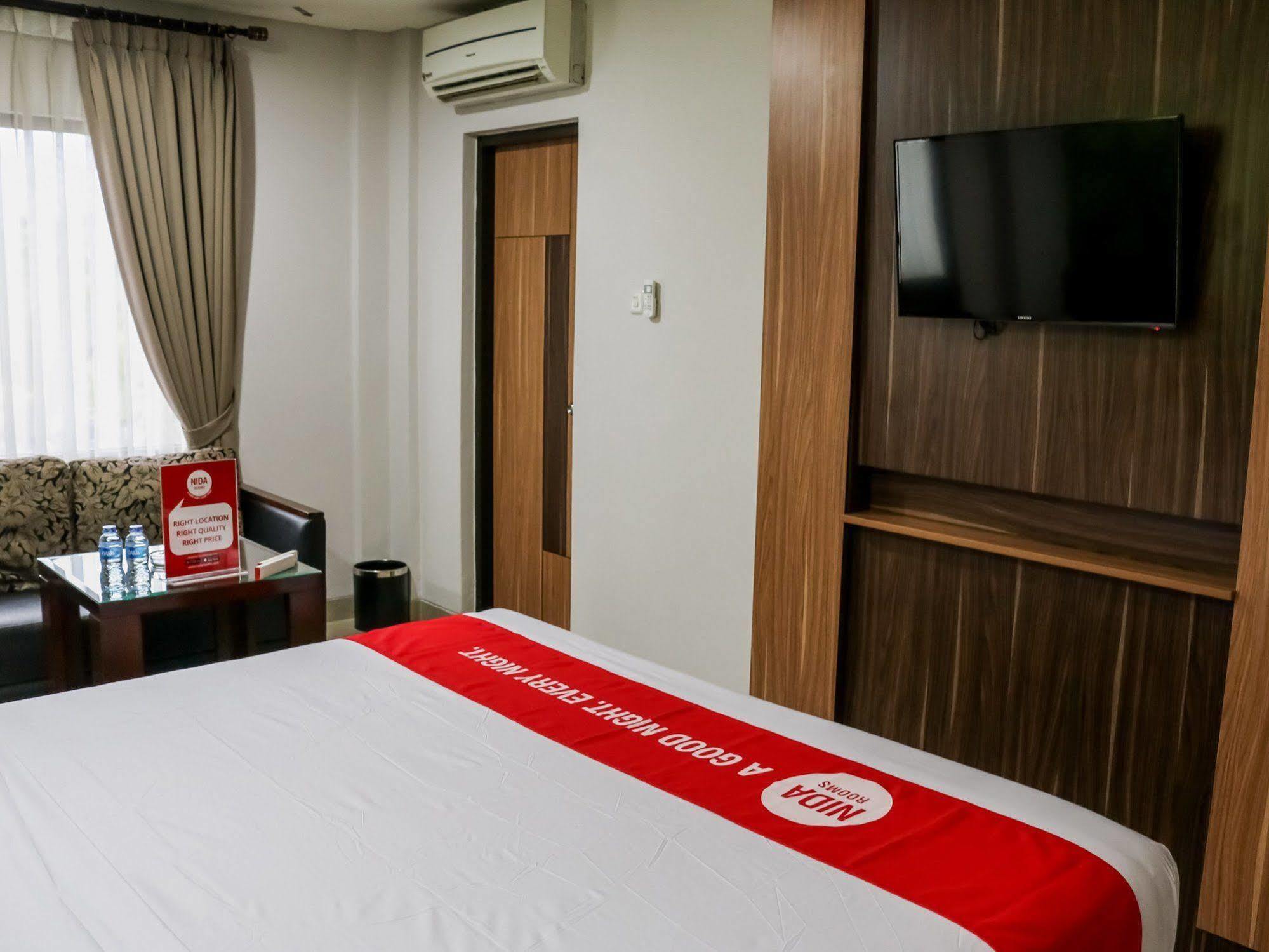 Nida Rooms Central Jakart Senen Market 3*