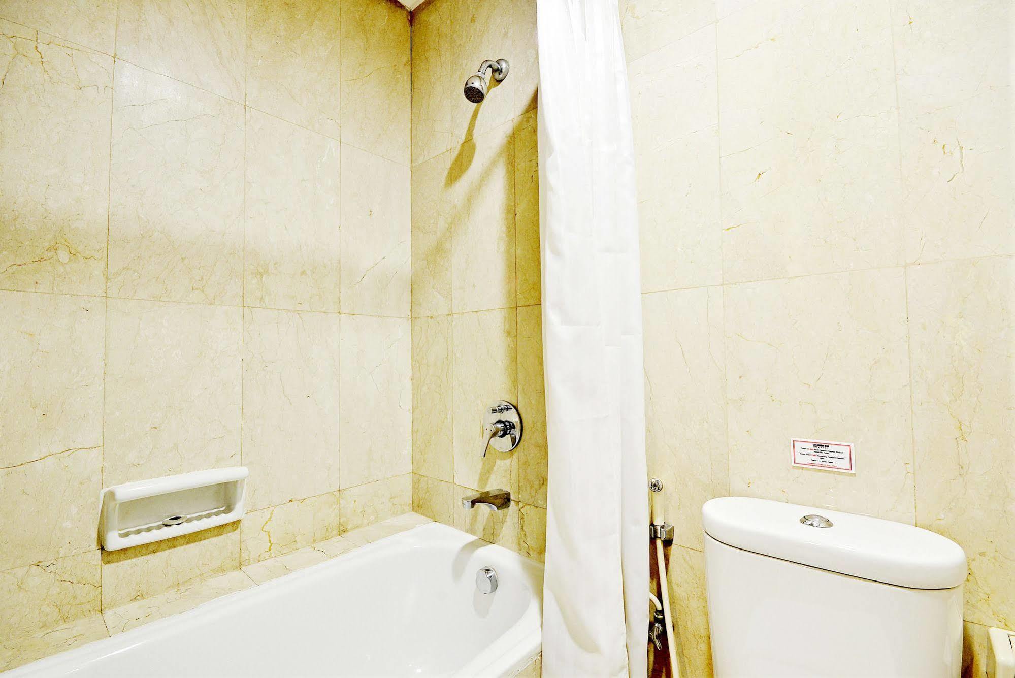 Hotel Zen Bandengan Selatan Jakarta