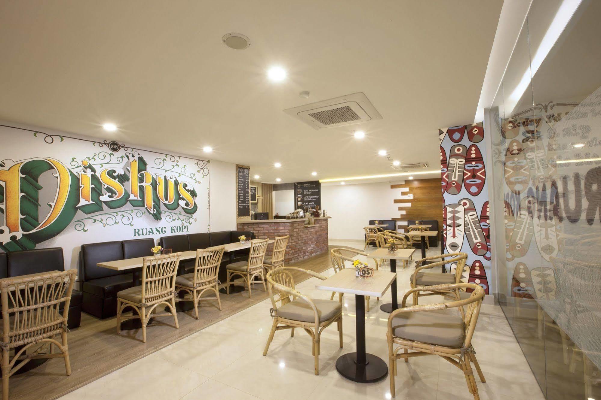 Verse Lite Gajah Mada Khách sạn