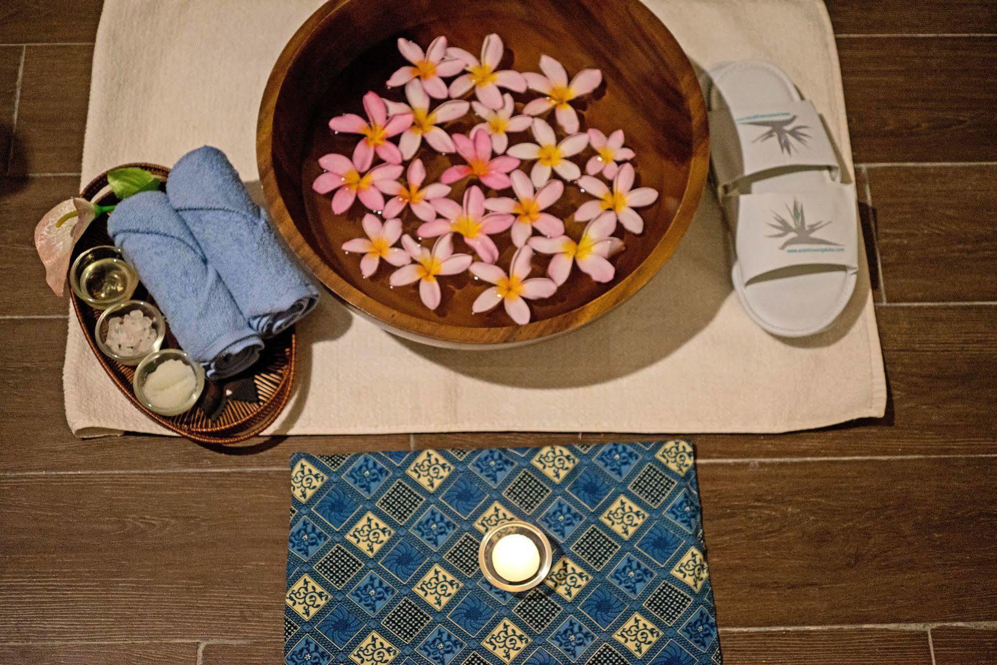 Hotel Grand Whiz Poins Simatupang Jakarta Jakarta