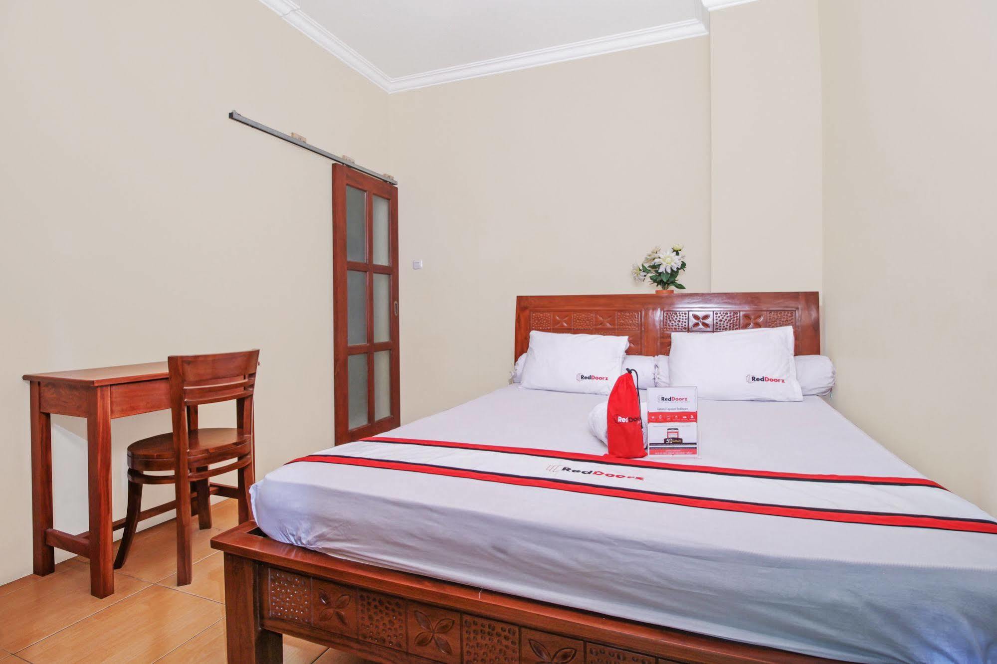 Reddoorz @ Kwitang Guest house