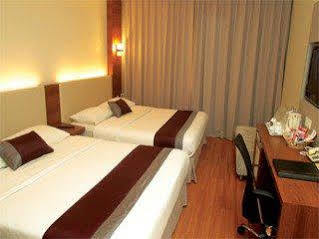 Cemara 3*