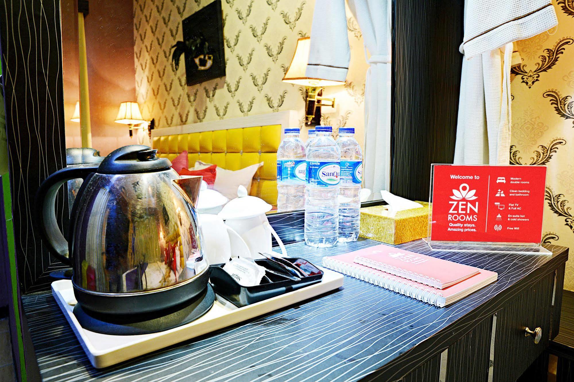 Zen Hayam Wuruk Gajah Mada Hotel 2*