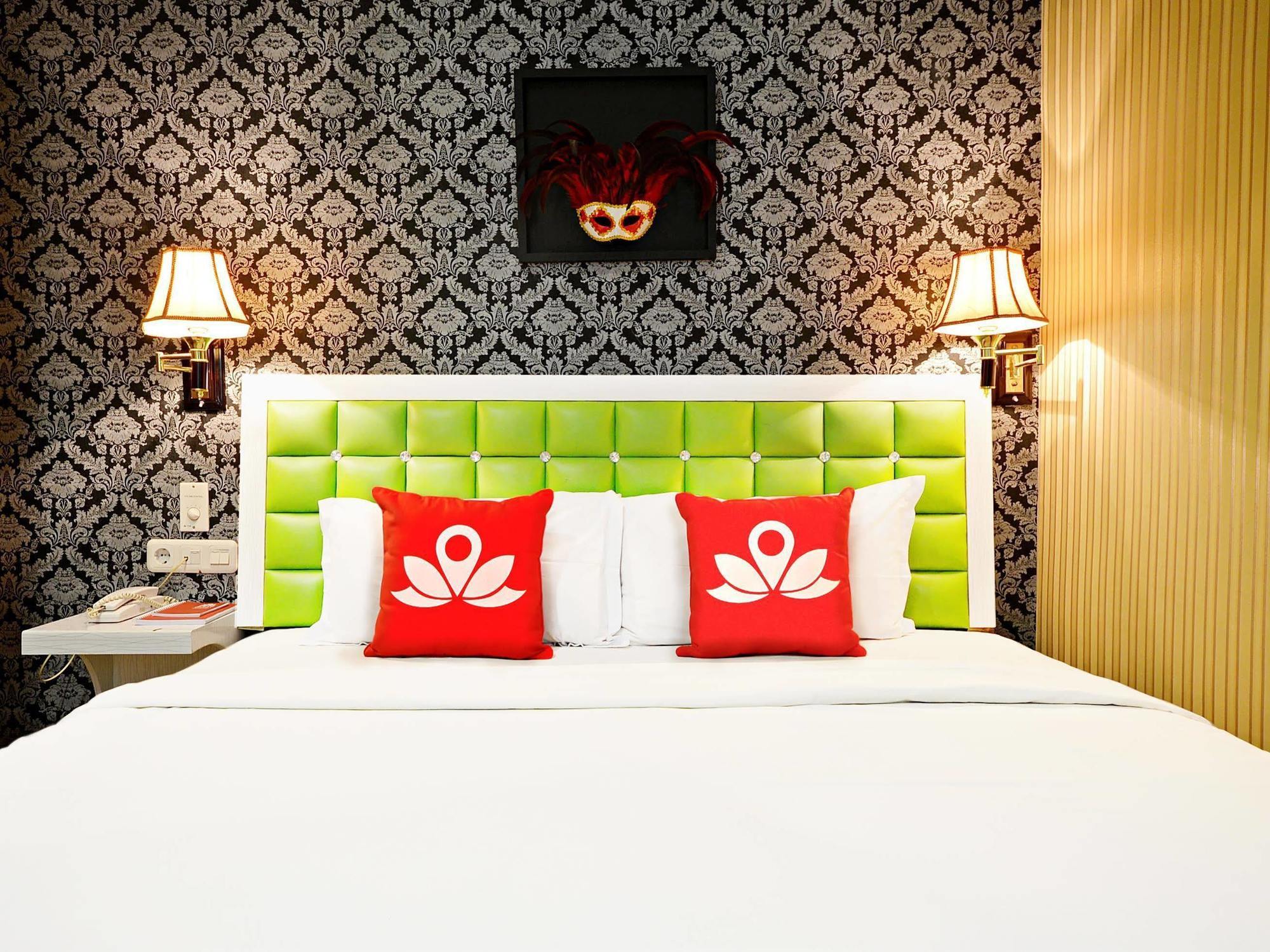 Hotel Zen Hayam Wuruk Gajah Mada 2*