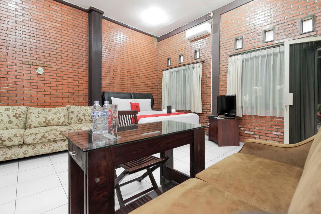 Guest house Reddoorz @ Cilandak Timur 2*