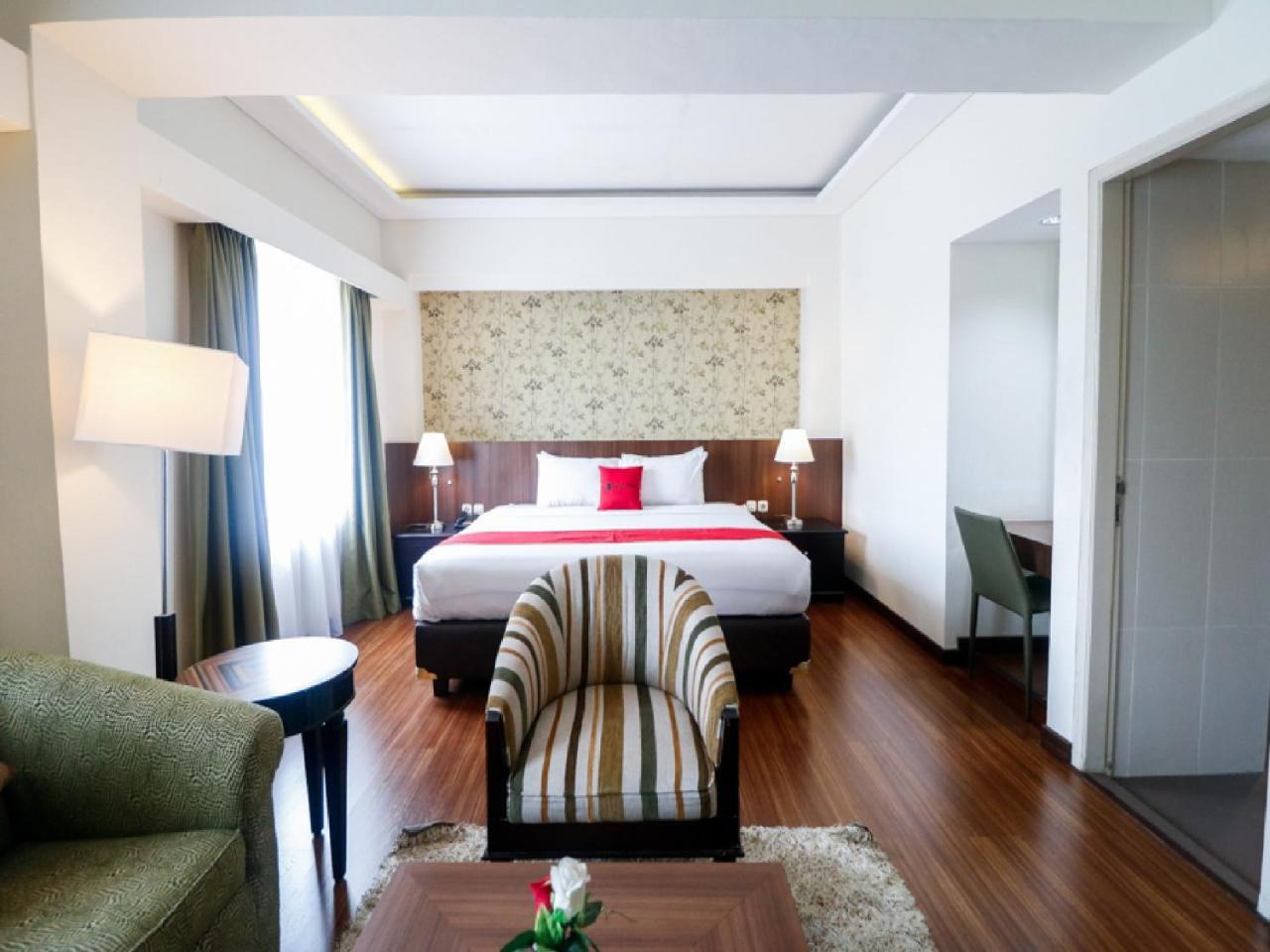 Reddoorz Near Senopati 2 Hotel Jakarta