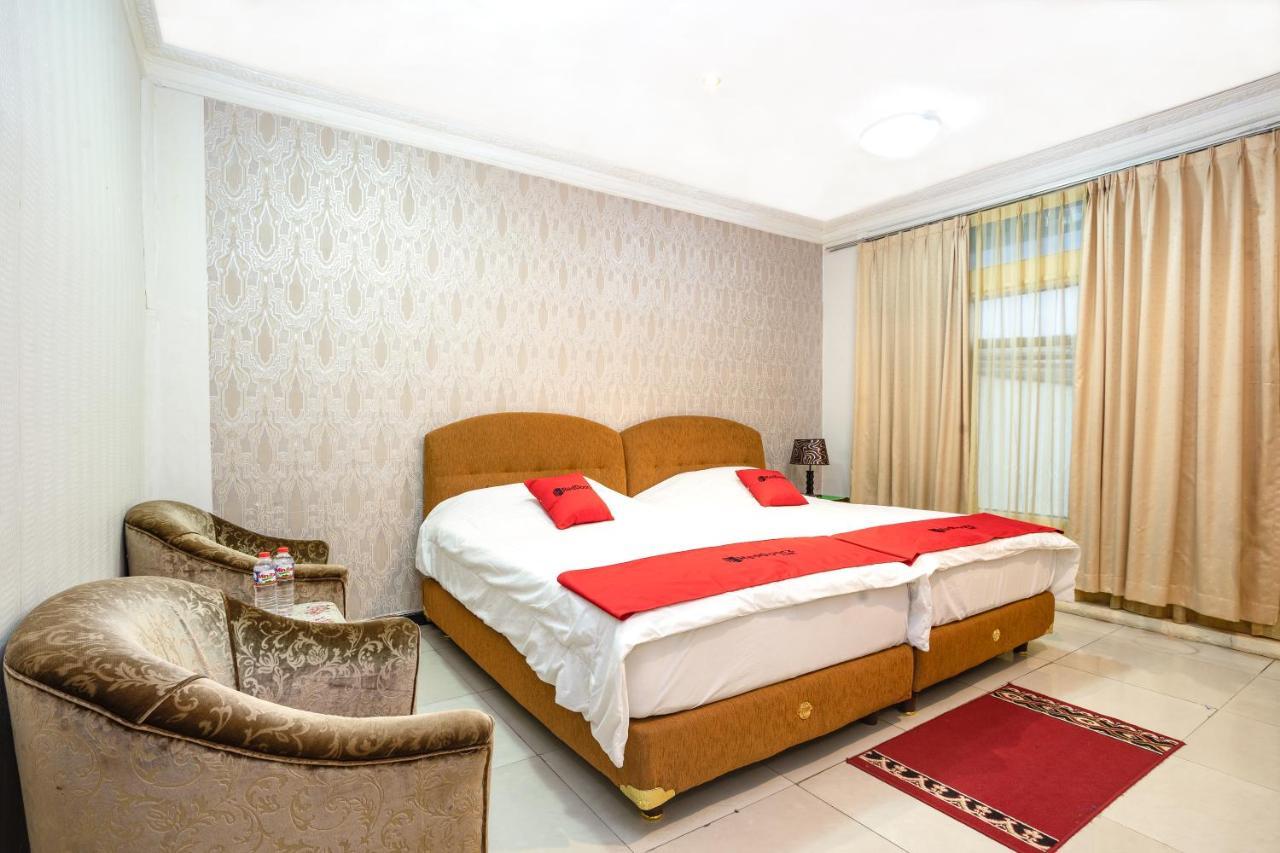 Hotel Reddoorz Near Rs Cikini 2*