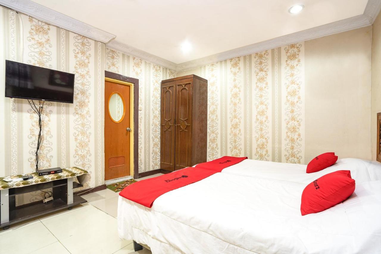 Reddoorz Near Rs Cikini Hotel