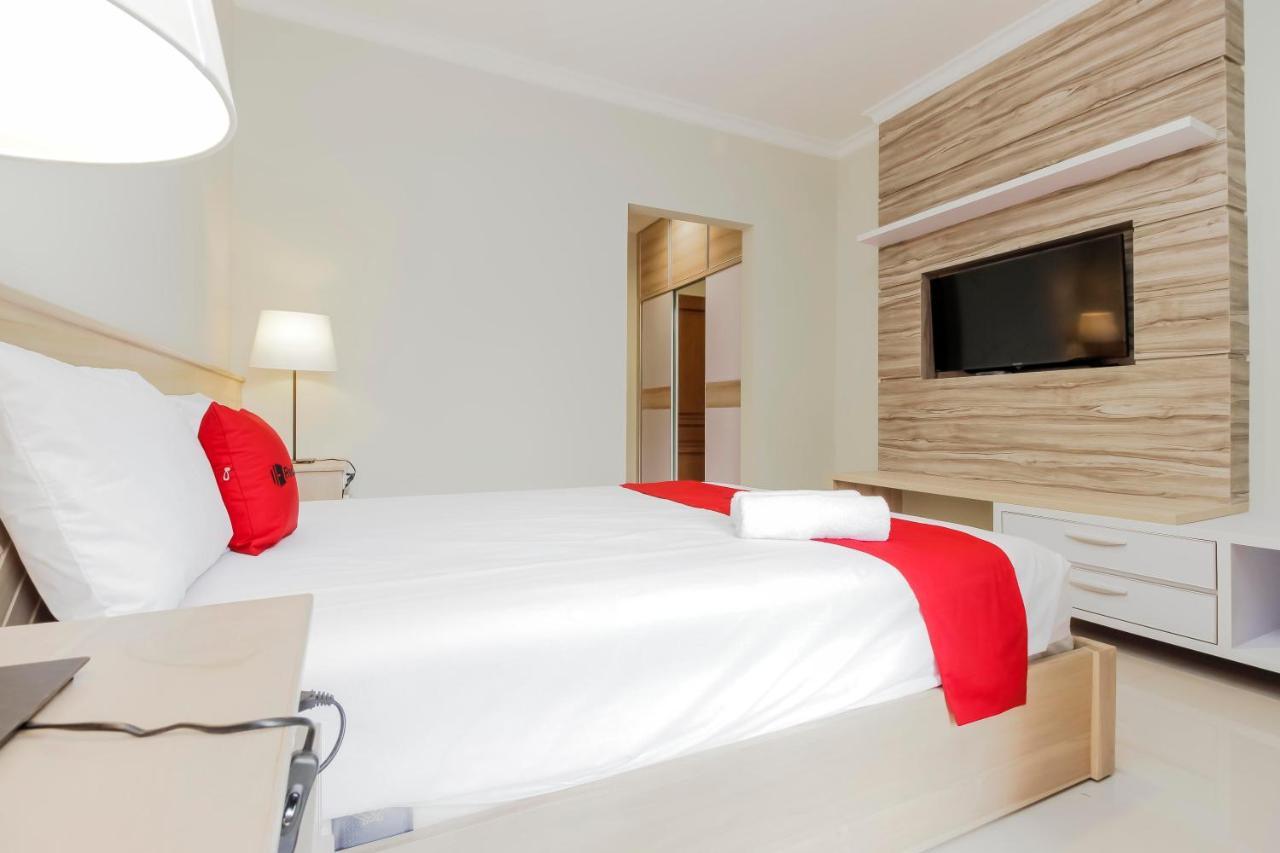 Guest house Reddoorz Premium Near Ragunan Zoo 2 3*