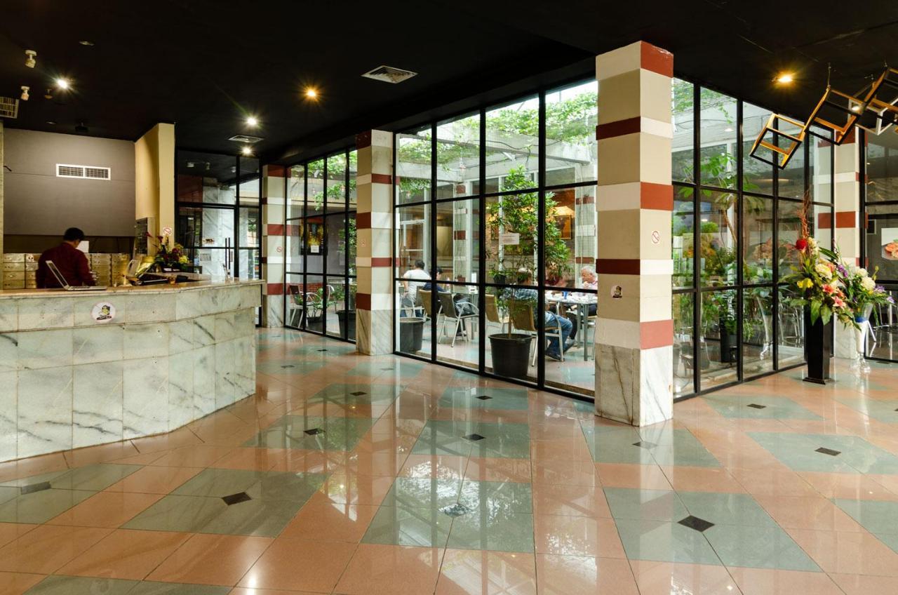 Hotel Peninsula Mangga Besar Jakarta