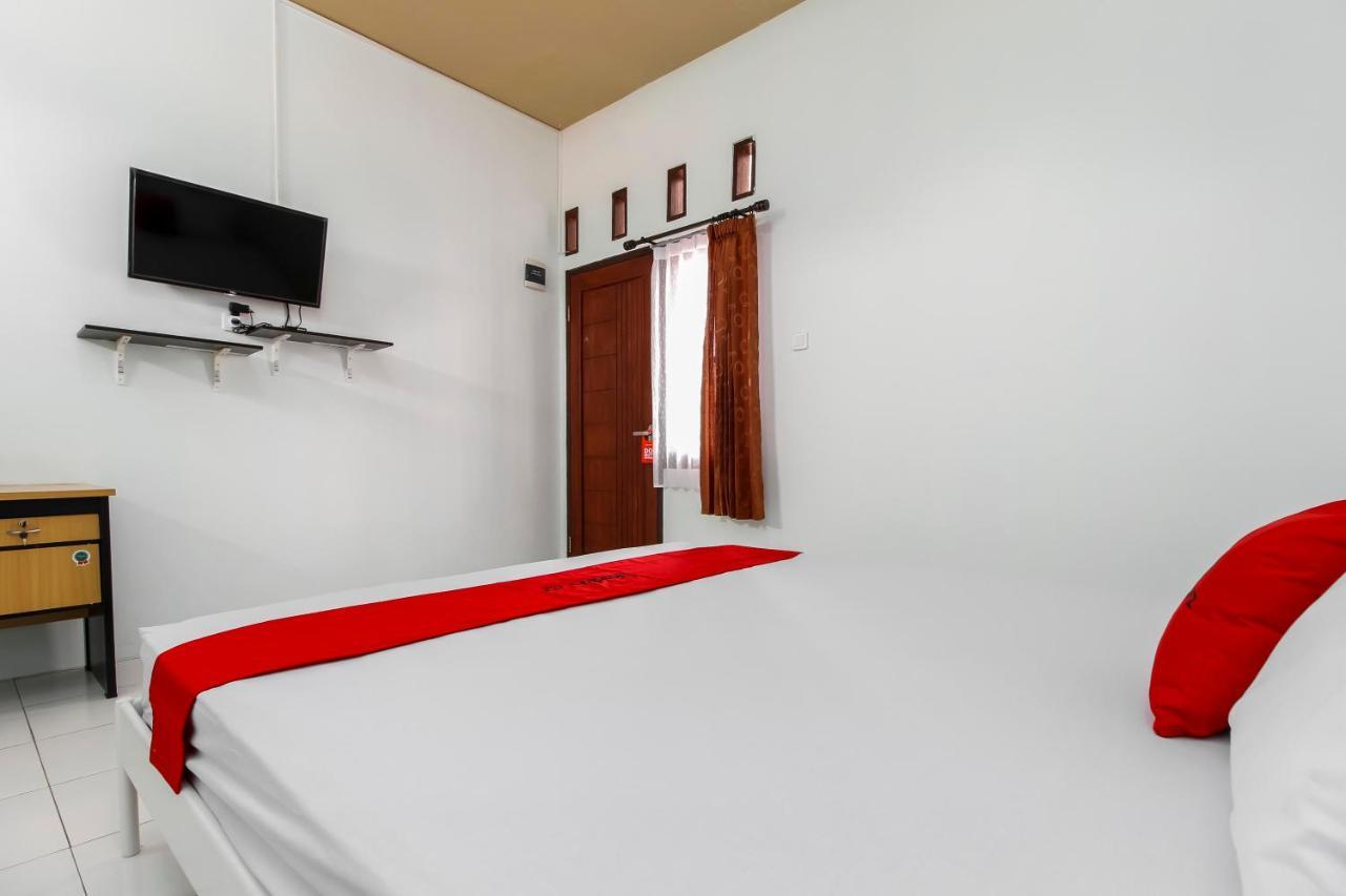 Guest house Reddoorz @ Jagakarsa 2 2*