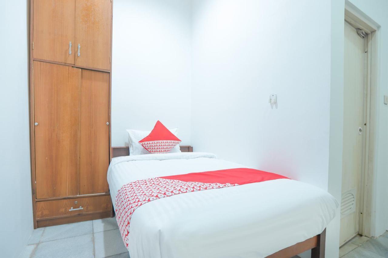 Hotel Oyo 150 Harmoni 2*