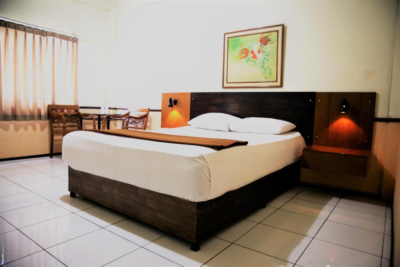 Augusta Hotel 2*