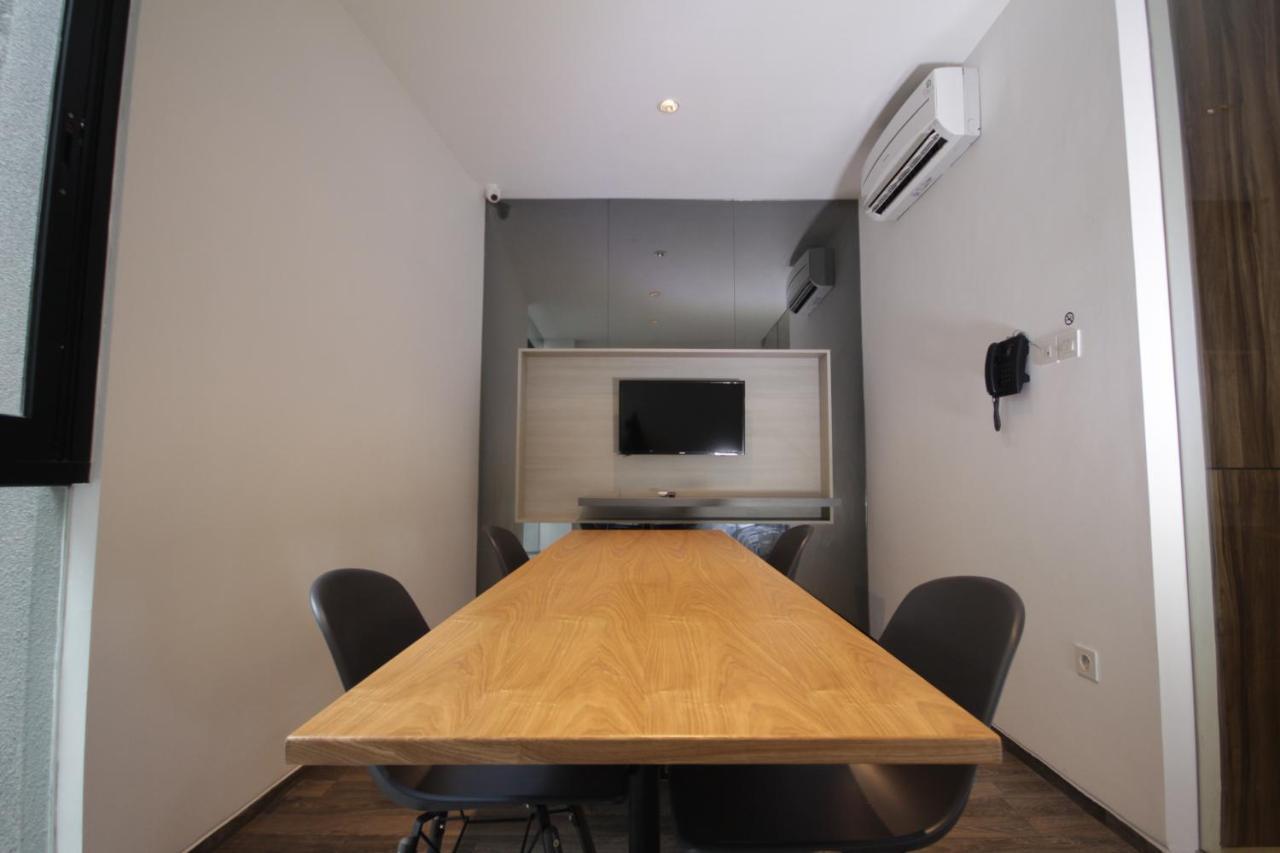 The Nine Kuningan By Roomme Guest house Jakarta