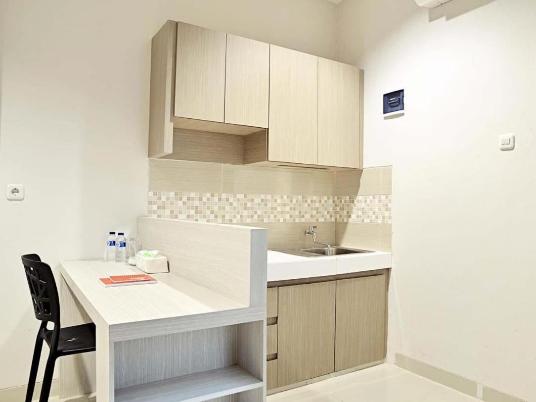 Hotel Best Inn Hotel Jakarta 2*