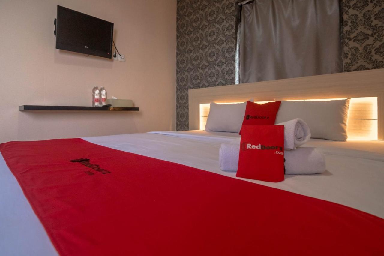 Reddoorz Near Rs Husada 2* Jakarta
