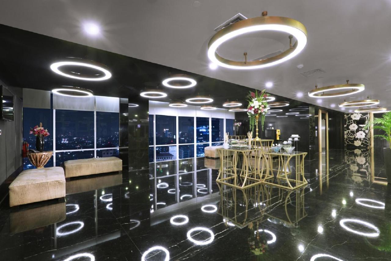 Aston Priority Simatupang And Conference Center Hotel 4*