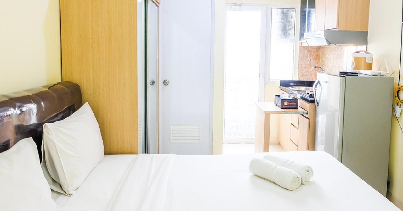 Apartment Minimalist Pramuka By Travelio *