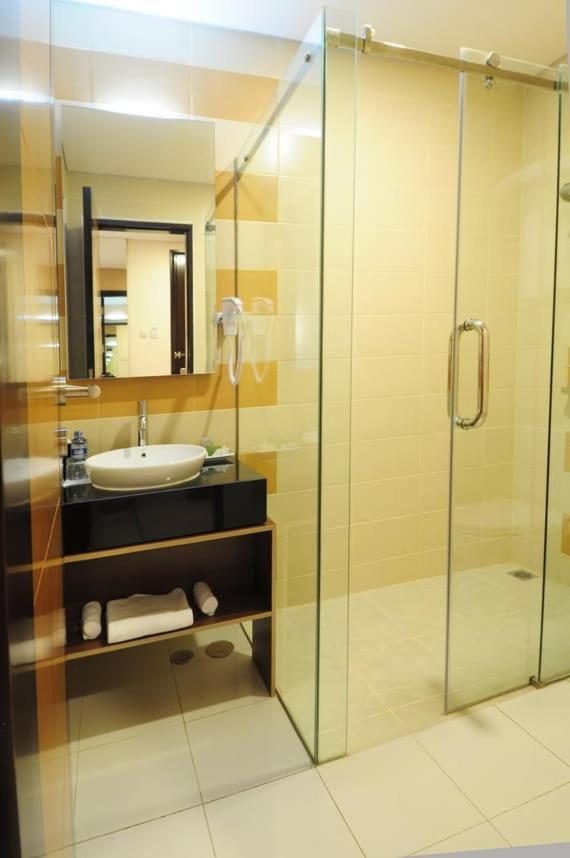 Lynt Hotel