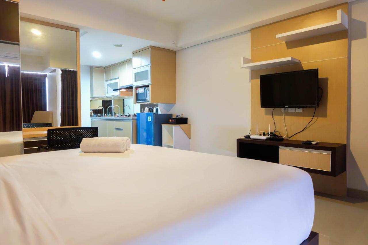 Modern And Brand New H By Travelio * Jakarta