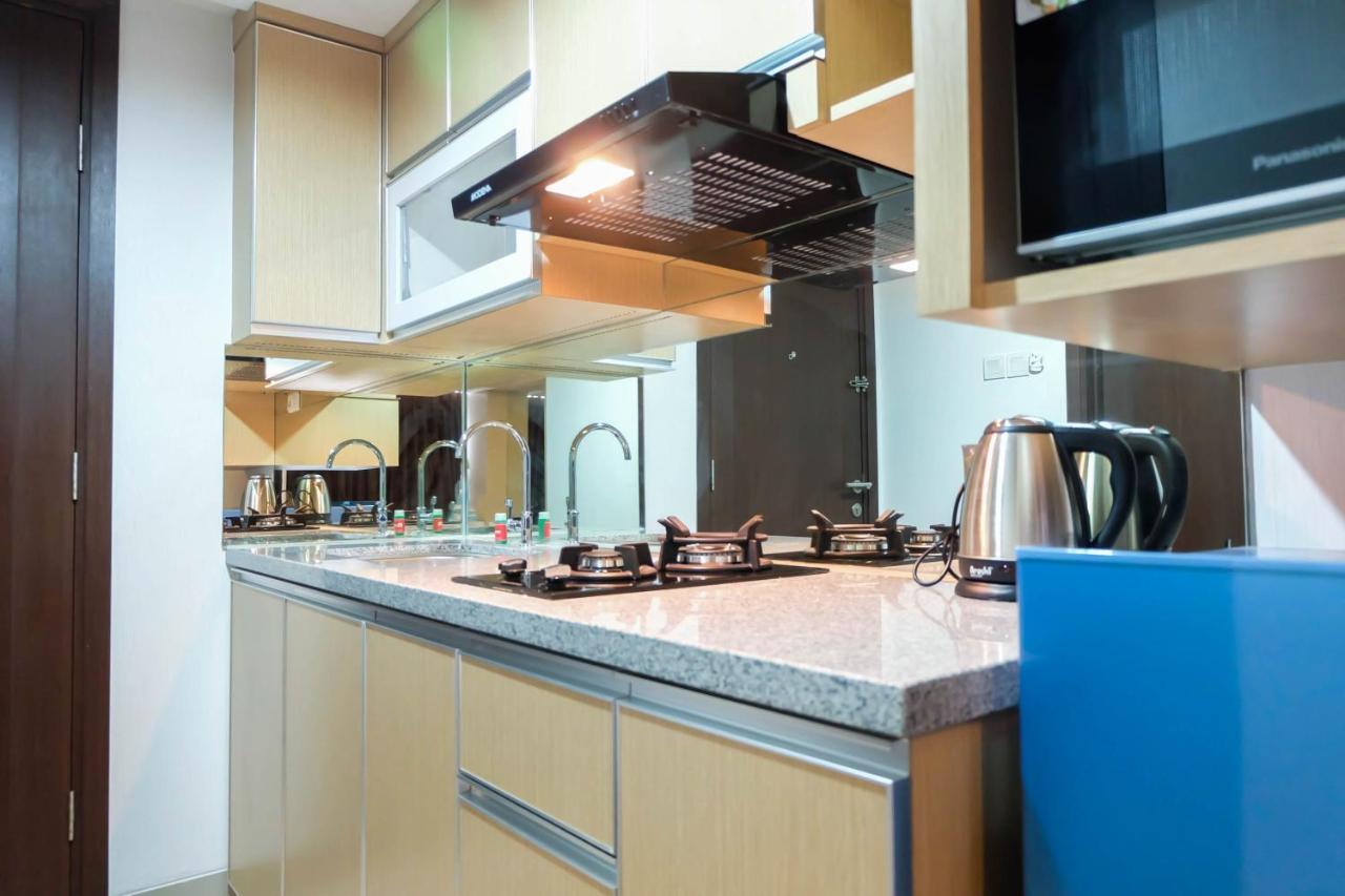 Modern And Brand New H By Travelio Apartment Jakarta