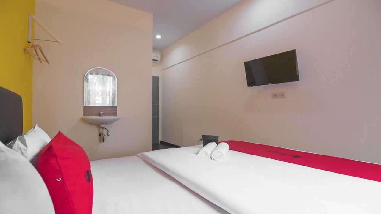 Reddoorz Near Itc Mangga Dua Hotel