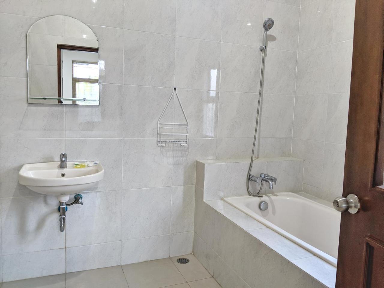 Bed & Breakfast My By Flat06 2*