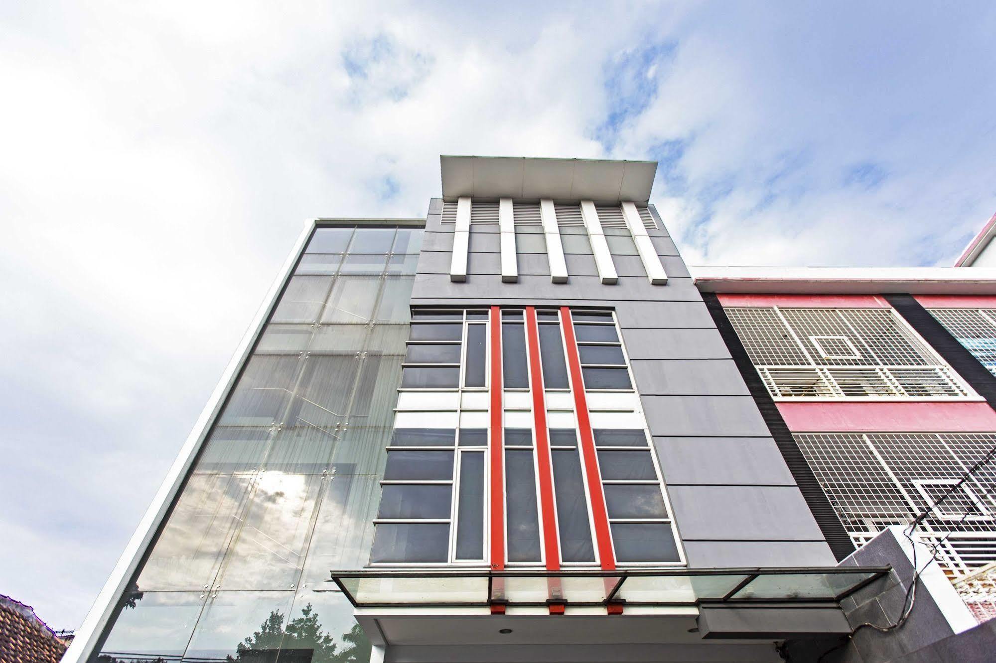 Reddoorz Near Thamrin 2*