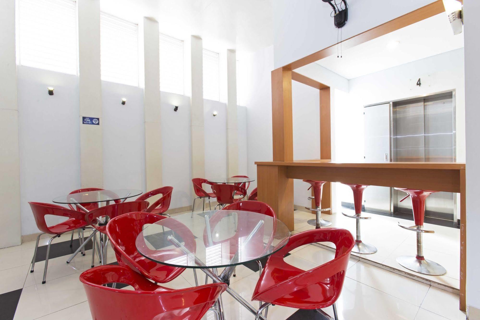 Guest house Reddoorz Near Thamrin Jakarta
