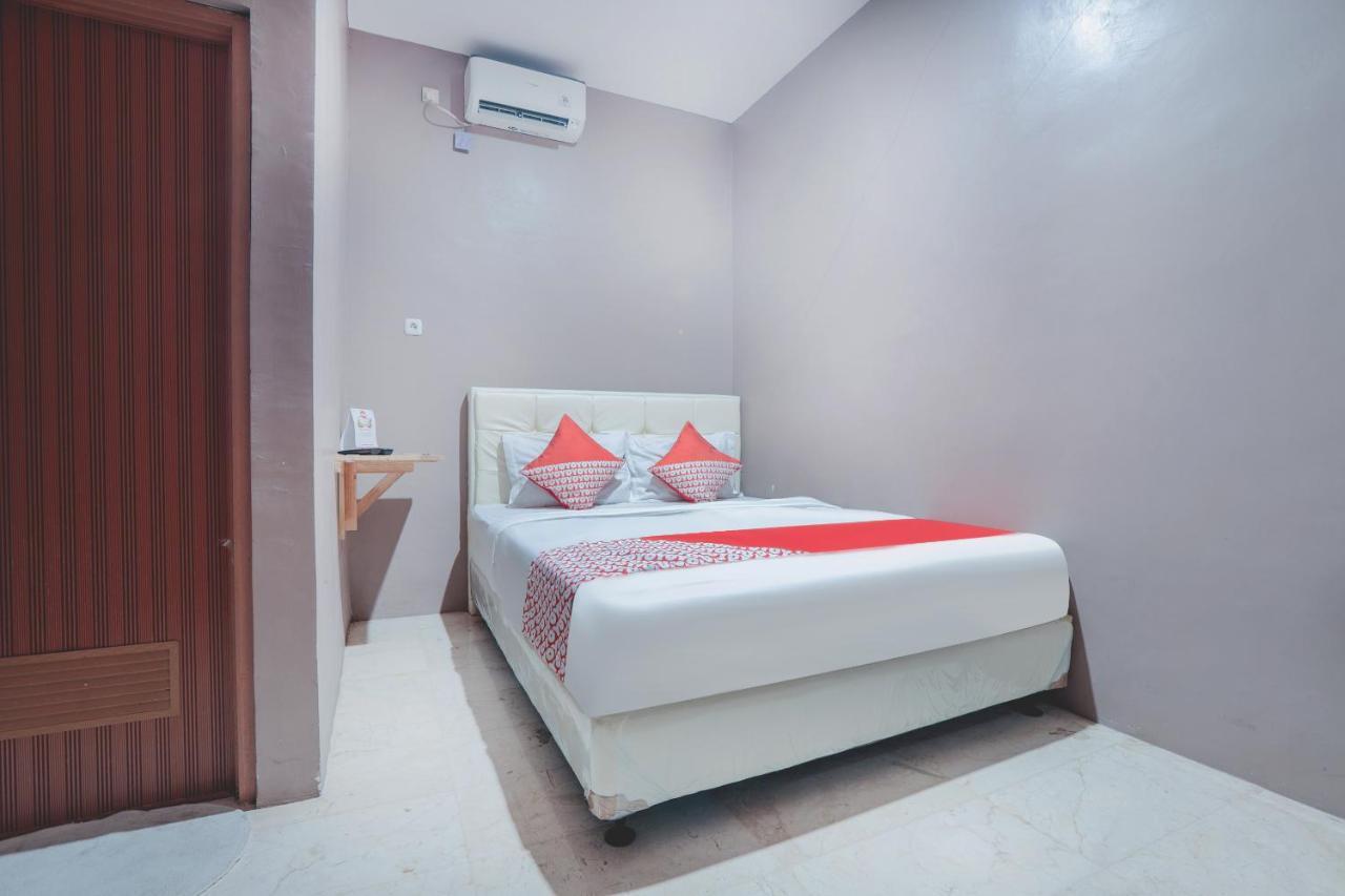 Oyo 286 Haji Saaba 20 Syariah Hotel Jakarta