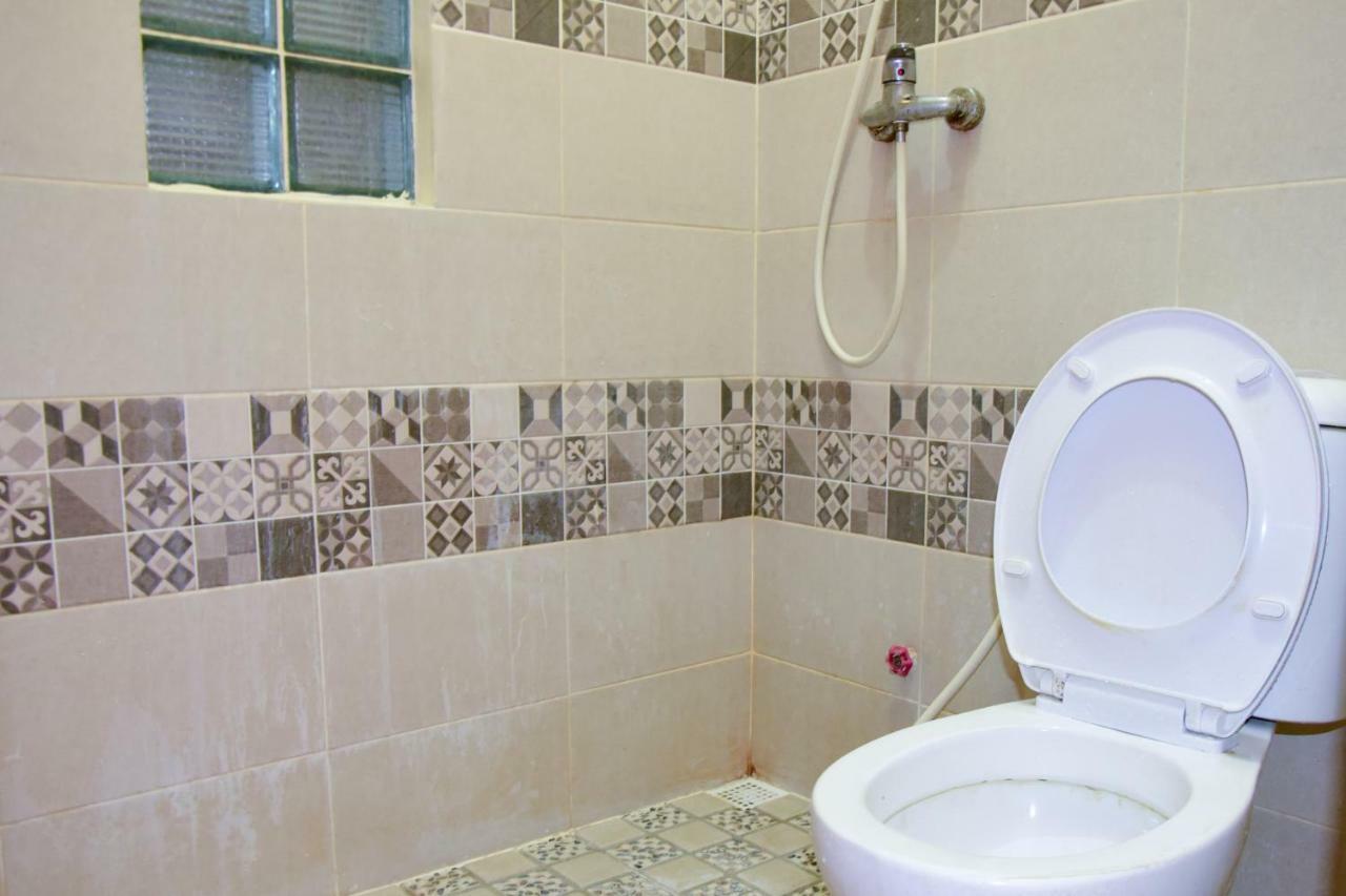 Guest house Reddoorz Near Mangga Dua Square 2*