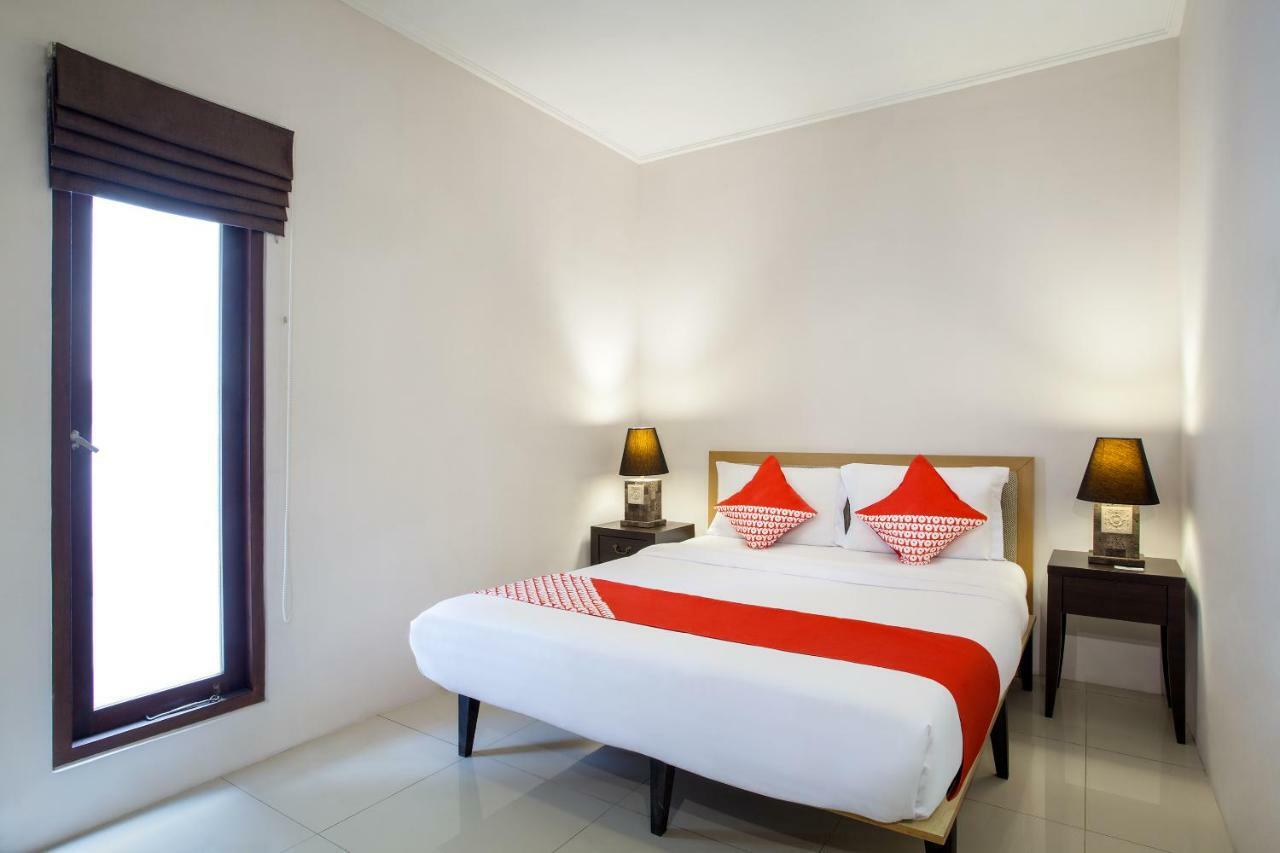 Oyo 107 Kusuma Kemang Hotel 2*