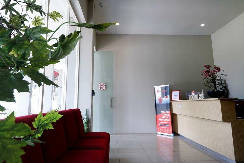 Hotel Reddoorz @ Kapuk Business Park 3*