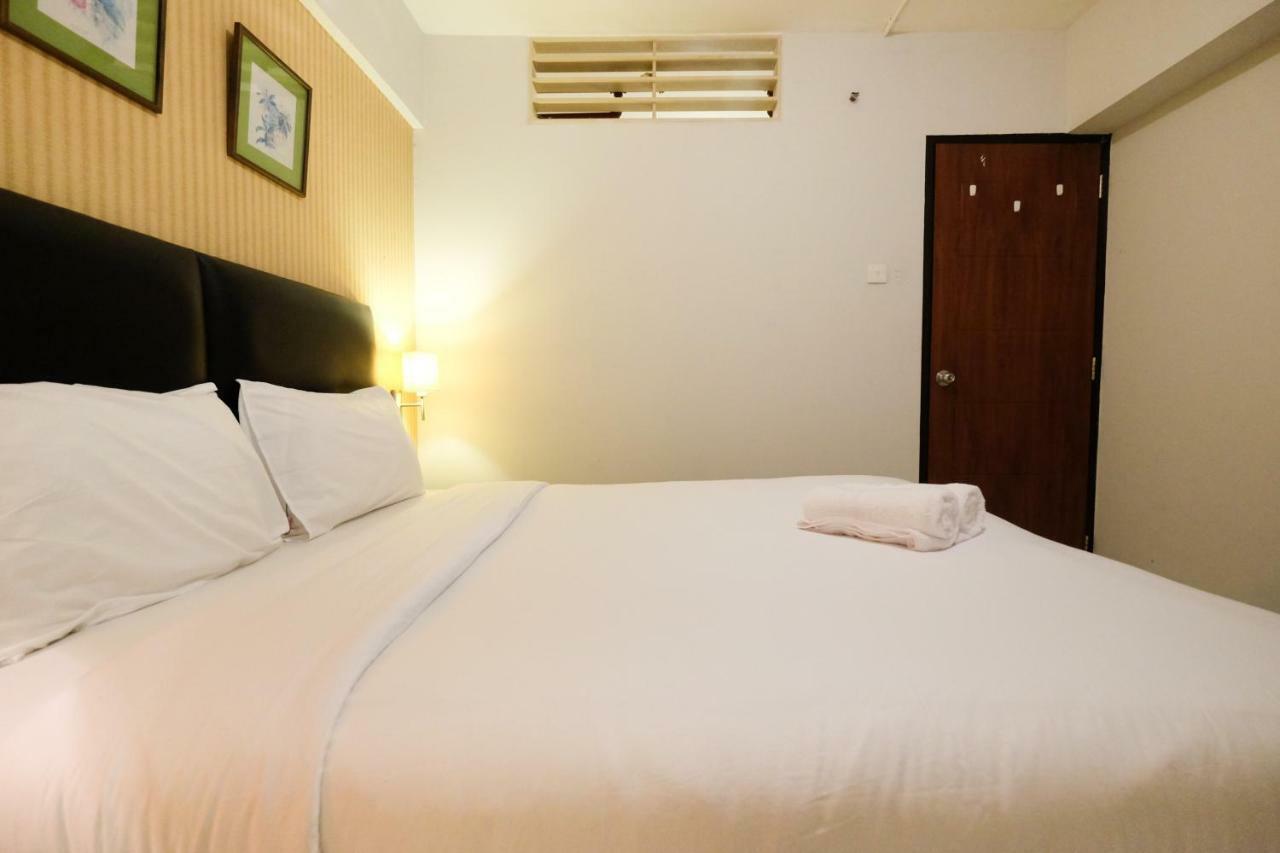 Homey And Simply 2br Kebagusan By Travelio Jakarta