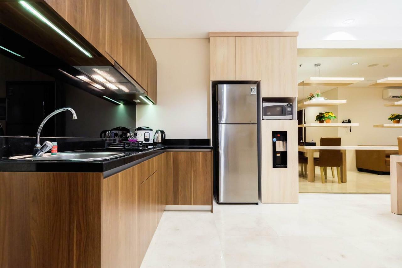 Apartment 2br Cozy And Modern L'avenue By Travelio