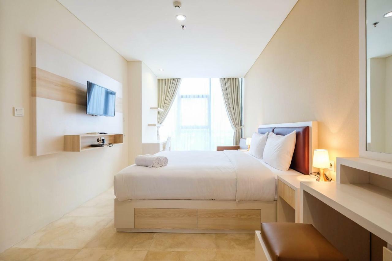 Apartment 2br Cozy And Modern L'avenue By Travelio